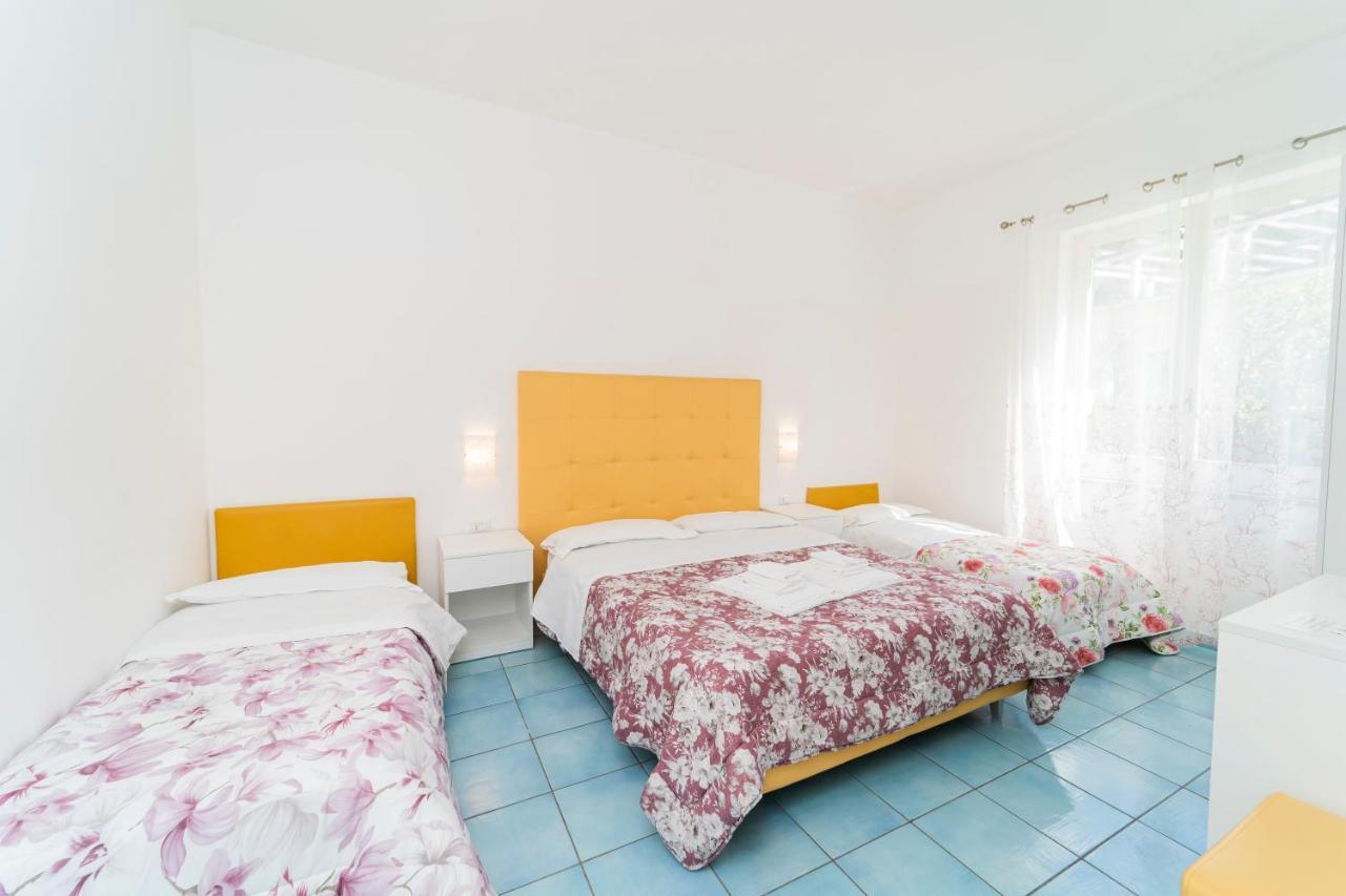 La Casa Di Aurora Hotel Майори Екстериор снимка