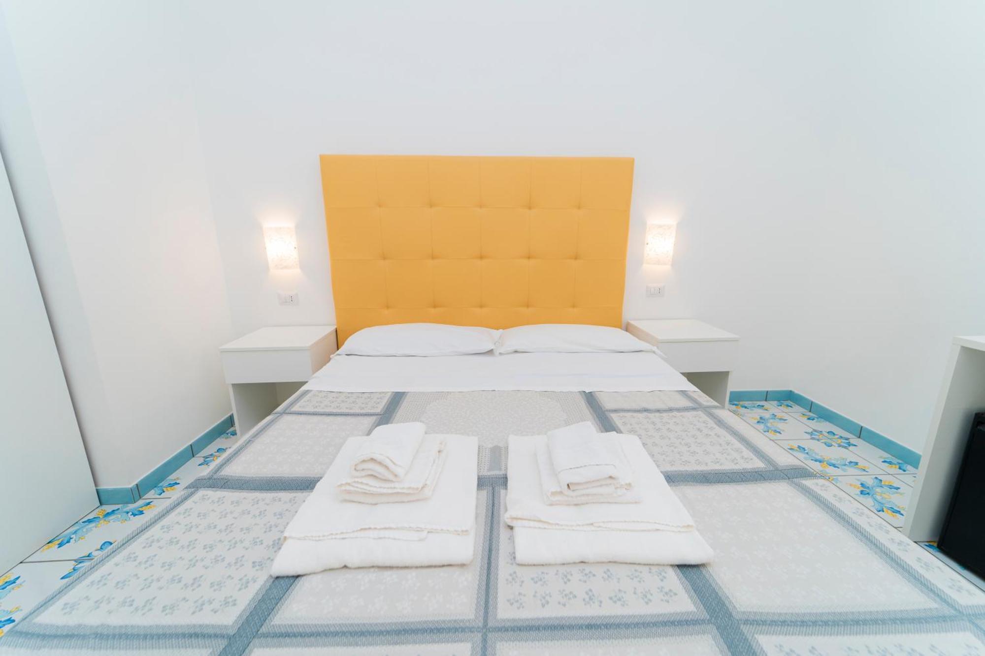 La Casa Di Aurora Hotel Майори Екстериор снимка