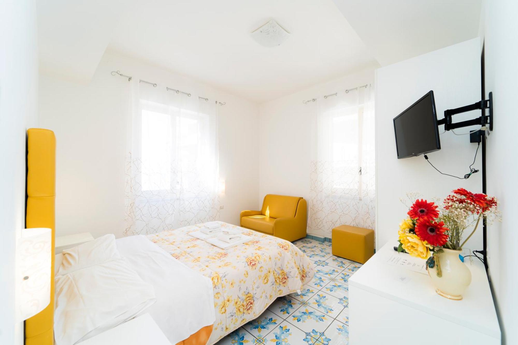 La Casa Di Aurora Hotel Майори Екстериор снимка
