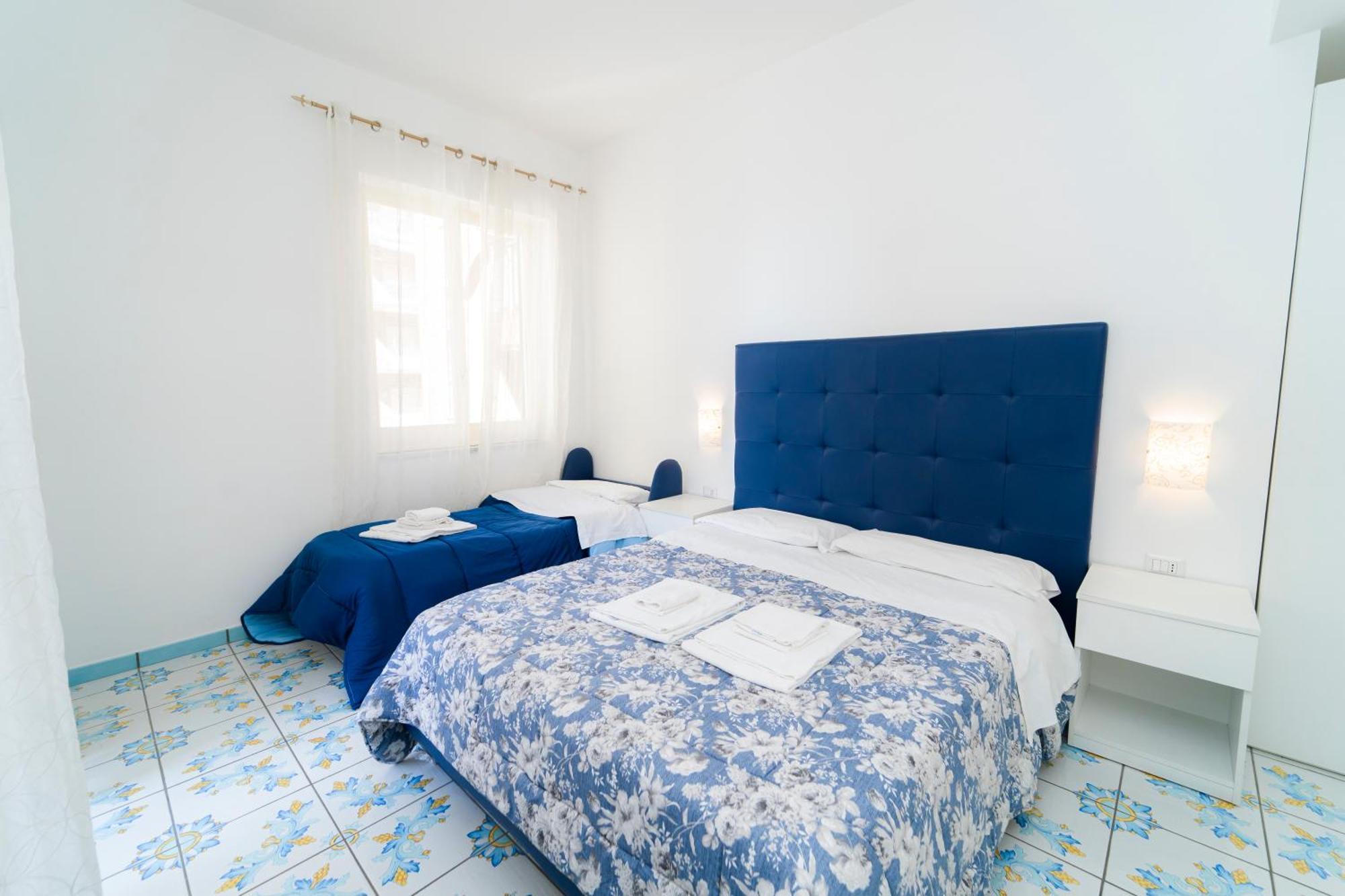 La Casa Di Aurora Hotel Майори Екстериор снимка